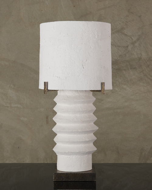 RIBBED TABLE LAMP